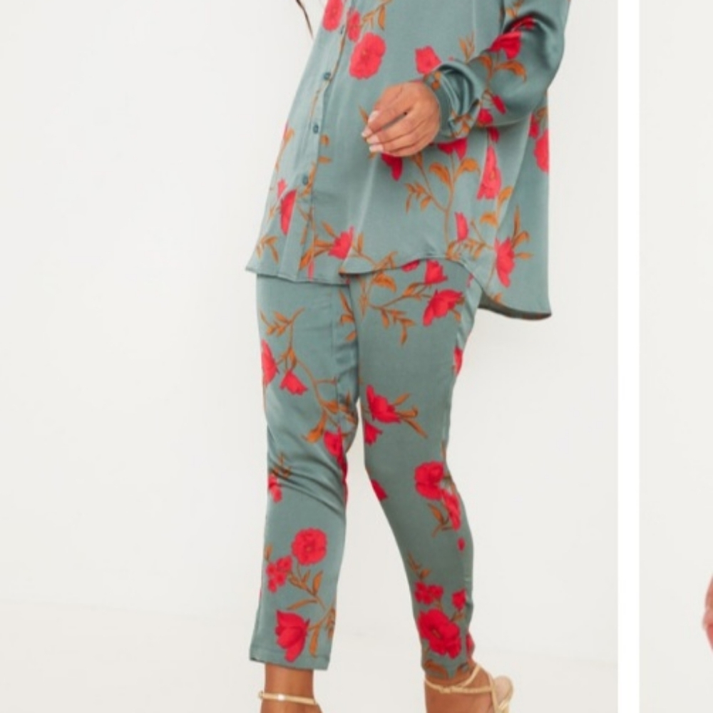 Green and floral cigarette pant